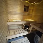 Lapland I With Private Sauna, Wifi And Parking Next To The Railway Station Huoneisto